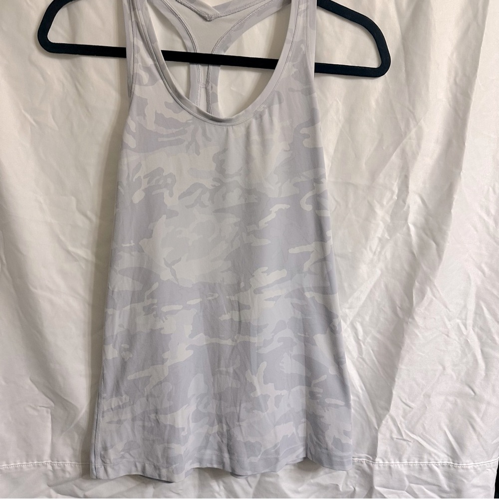Size 10 Lululemon Cool Racerback Nulu Tank top incognito camo alpine white